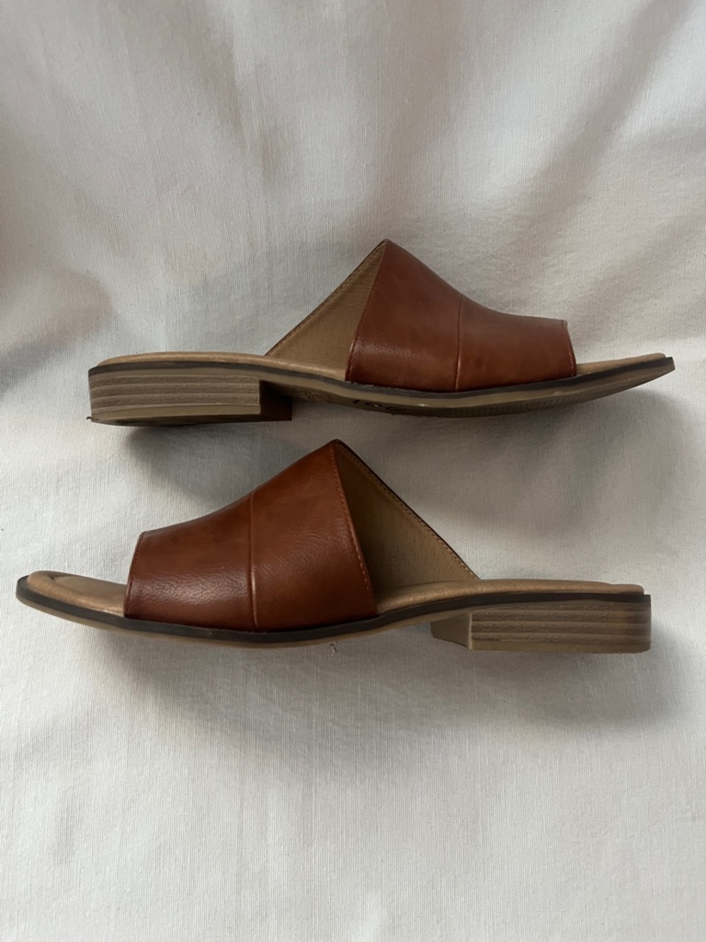 Catherine Malamdrino -Brown Vegan Leather Slide Mules